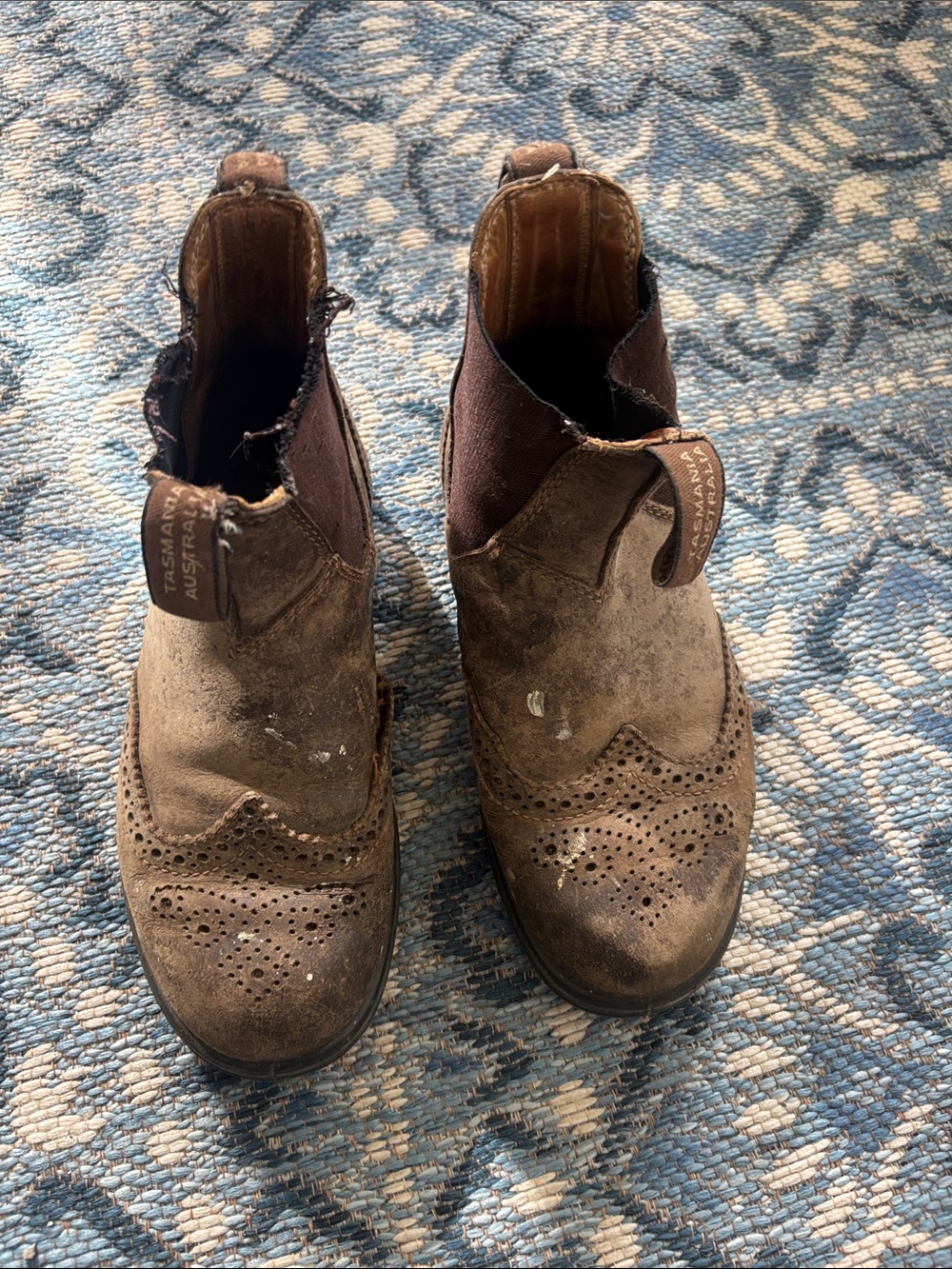 Women’s Blundstones Size 4-1/2, fits US7